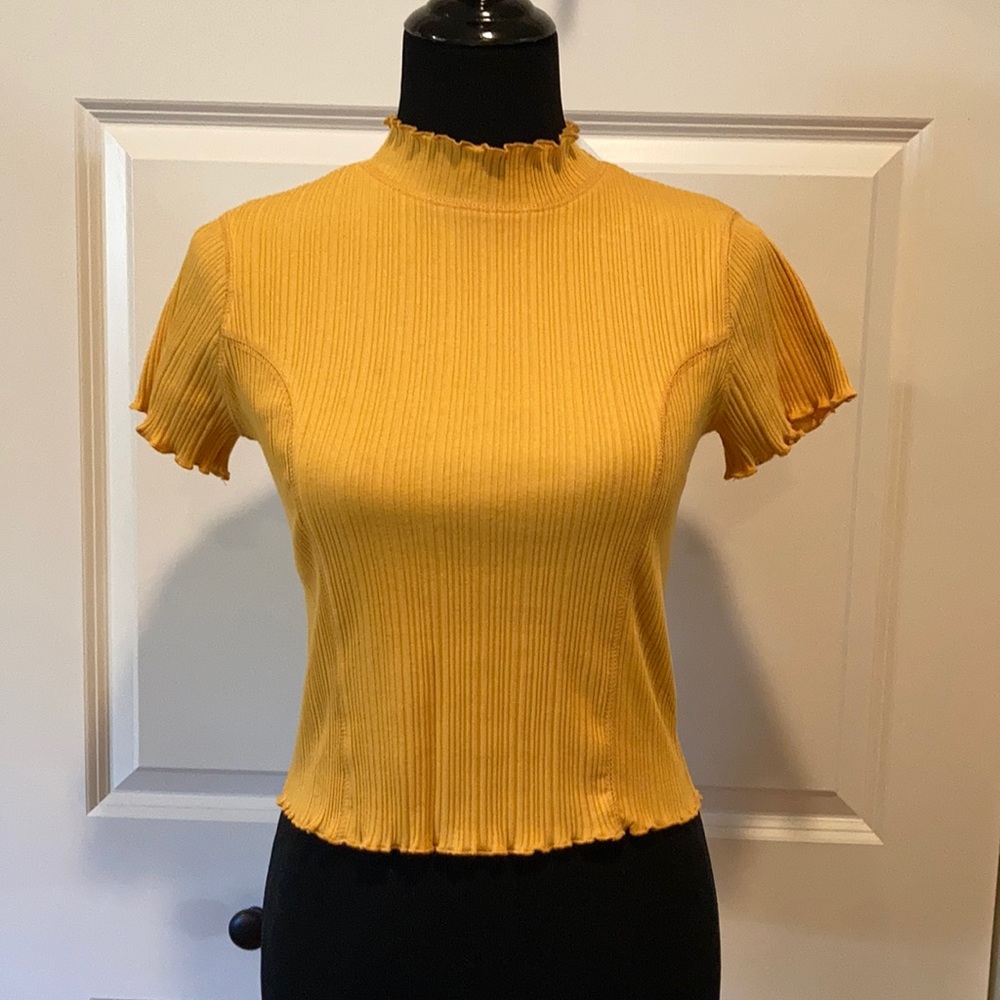Cute short sleeve top